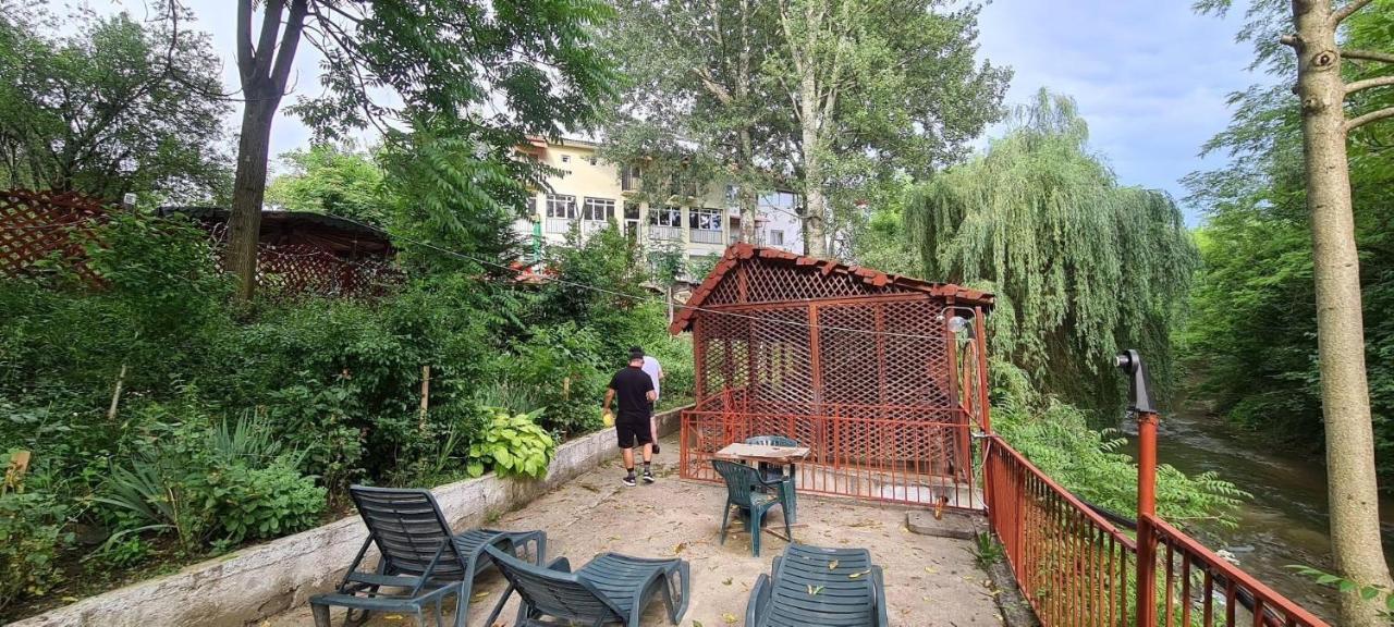 Pensiunea Lucica Sacelu Exterior foto